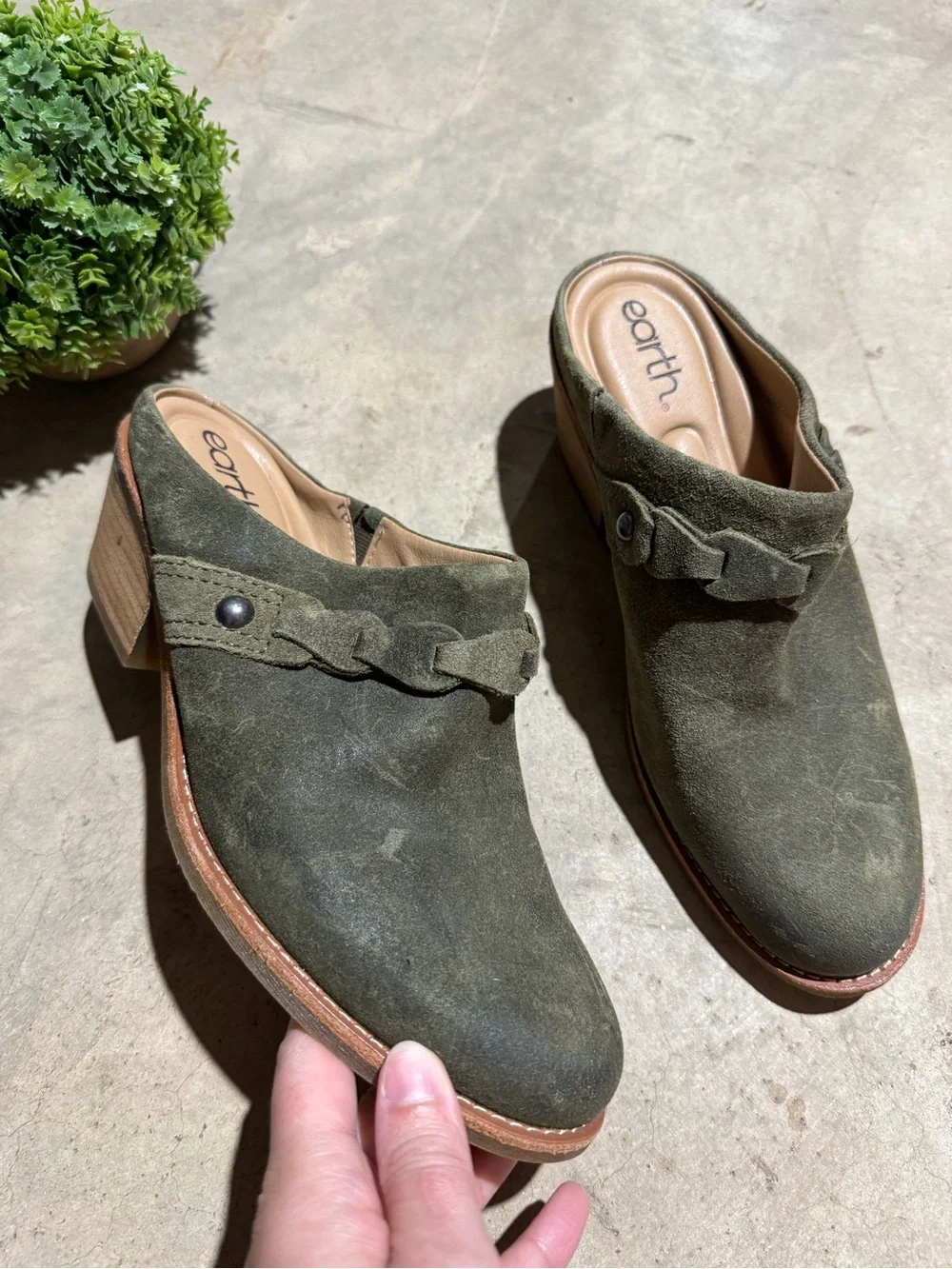 Earth Shoes Green Leather Suede Mules Women Size 8 Slip On Booties Fall Boho